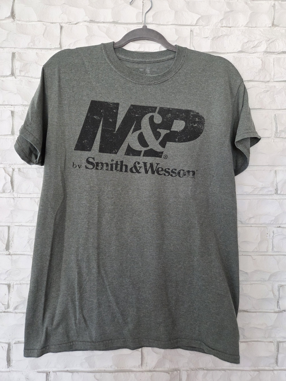 M&P Men's Heather Gray Logo Tee